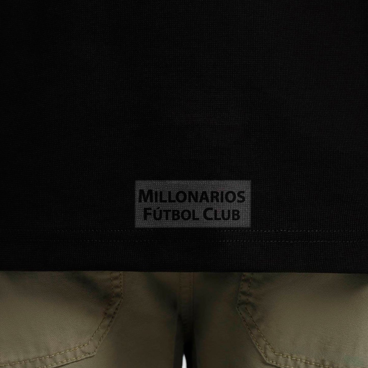 Camiseta Negra Oversize Grandeza Mfc