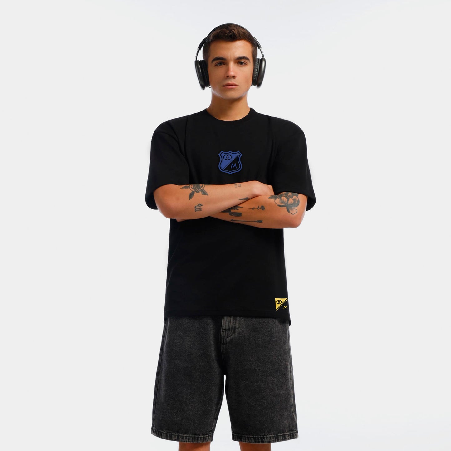 Camiseta Negra Oversize 1946